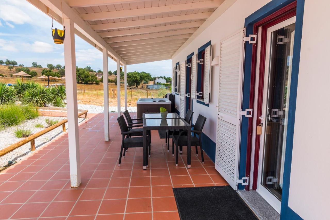Monte Da Cabeca Gorda Bed and Breakfast Alcáçovas Eksteriør billede
